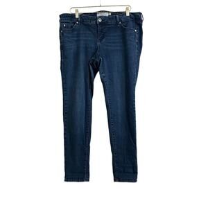 Torrid Boyfriend Mid-Rise Jeans Women's 16R Blue Stretch Casual‎ Denim
